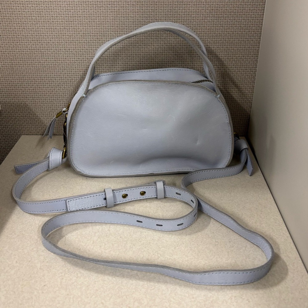 Madewell The Sydney Zip-Top Leather Crossbody Bag